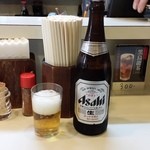 丸和 - ビール中瓶（500円）でまず口を潤そう♪