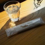 遊の丘 - 水とおしぼり（H27.4.21撮影）