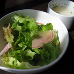 野菜カフェ　鼎 - サラダ