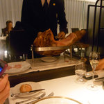 バインシンケンはその場で切り分けてくれます