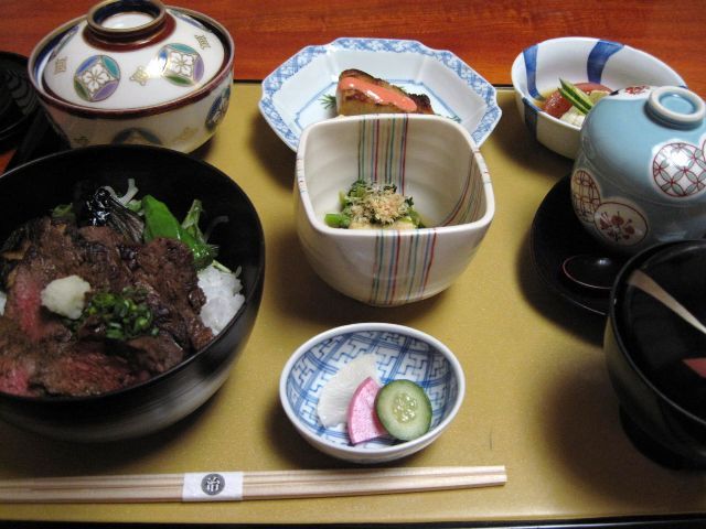日本料理 丸治 name=