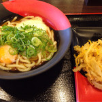 伊予製麺 - とろ玉と野菜かき揚げ