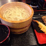 伊予製麺 - 釜揚げ、えび天、ちくわ天