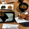 EDOCCO CAFE MASU MASU - 高菜おにぎりと唐揚げセット