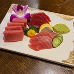 日本酒と個室居酒屋 まぐろ奉行とかに代官 - 