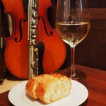 千年葡萄家 - バケットはお代わりできます