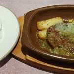 サイゼリヤ - 料理写真:ディアボラ風ハンバーグ(ライス付き)