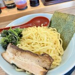 横浜家系ラーメン 龍馬家 - つけ麺｡