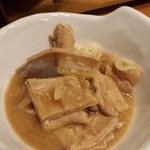 肉問屋直営熱田 - もつ煮込み