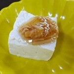 バリュー・ザ・ホテル 東松島矢本 - 冷や奴にはヌルヌルした瓶詰めエノキをトッピング