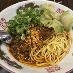 ひろしまギョウザ produced by 餃子家 龍 - 汁なし担々麵