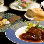 Resutoran Hachikengura - ランチタイム限定【蔵のステーキランチ】牛フィレ肉または牛ロースステーキをご堪能ください。