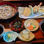 桔梗家 - 料理写真:天ざるそば