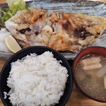 タカマル鮮魚店 - 料理写真:鯛兜焼き定食680円税込