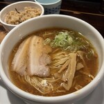 ラーメン専門店 徳川町 如水