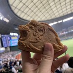 新井園本店 - 料理写真:ライオンズ焼き