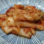 もつ焼き 煮込み 楓 - サービスキムチ