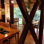 Hana Kazari - 落ち着いた店内