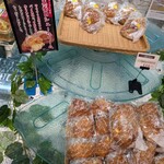 ランドロームフードマーケット - 