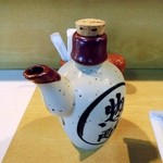 割烹 山城家 - きっちり冷えていたソース。