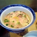 割烹 山城家 - 桜エビ入りの大きな茶碗蒸し。