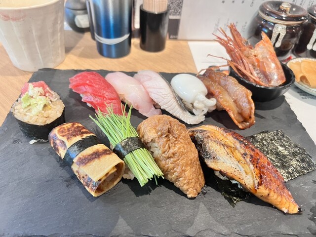 魚魚魚 （ぎょぎょぎょ）のご予約 - 東梅田/寿司 | 食べログ