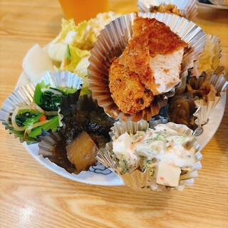 ありがた八食堂_1