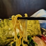横浜家系らーめん英 - 麺 リフト