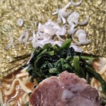 横浜家系らーめん英 - ほうれん草