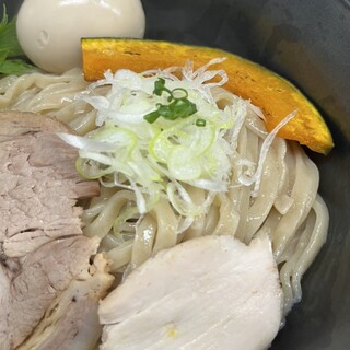 濃厚鶏白湯ラーメン・つけ麺専門店 横道屋_2