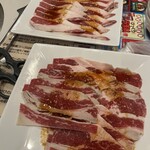 焼肉じゅうじゅうカルビ - 料理写真:カルビ