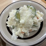 源蔵本店 - 「ポテトサラダ」（550圓）。