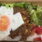 黒毛和牛の仕立て屋 - 黒毛和牛deタコライス　1,100円