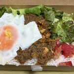 黒毛和牛の仕立て屋 - 黒毛和牛deタコライス　1,100円