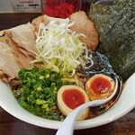 博多豚骨うまか丸
