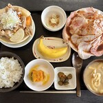 みのり食堂 - 料理写真:「なめがた御膳(ローストポーク・モツ煮込み)」@1000