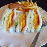 喫茶 坊っちゃん - 厚焼き玉子サンド。850円。