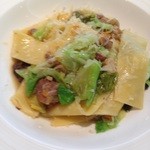 Fioretto - サルシッチャと春野菜のパッパルデレ