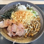 ゆで太郎 - 料理写真:冷しなめこおろしそば(740円)