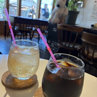 8+8Cafe_1
