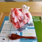 松阪よりみち珈琲 - いちご練乳かき氷(ハーフサイズ)