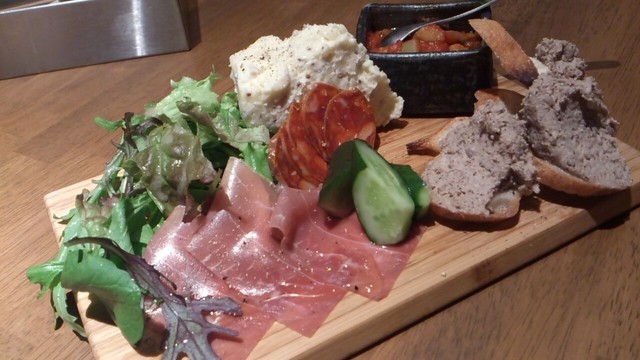 カッチブーな空間に酔いしれる By イチロー16 ガレージサンキュー Garage39 本町 ダイニングバー 食べログ