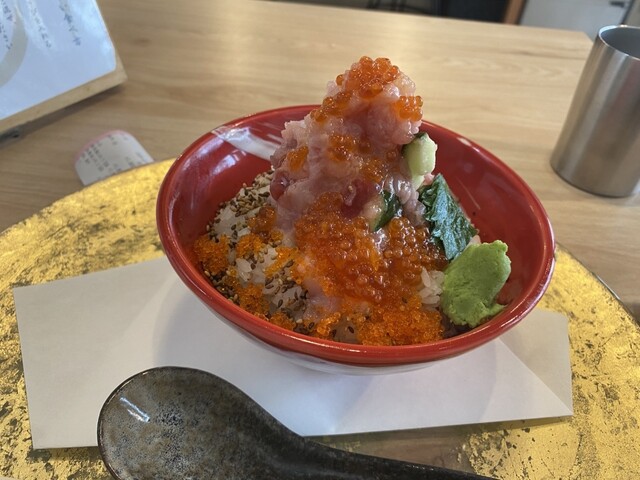 by yhori962 : 海鮮丼 ころ九 - 蔵前/海鮮丼 | 食べログ