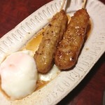 本家 しゃもじ屋 - みつせ鶏のつくね( ^ω^ )
      
      もろた❤️
      
      僕ゎ絶対温泉卵に絡める派♪(´ε｀ )