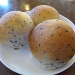 カフェノア - 自家製パンたち。