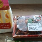 まいばすけっと - 料理写真:うな牛W重とたまごサンド