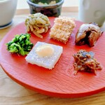 界 宮島 - がんすの南蛮漬け・子持ちこんにゃく・かきの佃煮・広島菜漬け・切り干し昆布・昆布梅