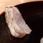 千翠 - 表面を炙った白甘鯛