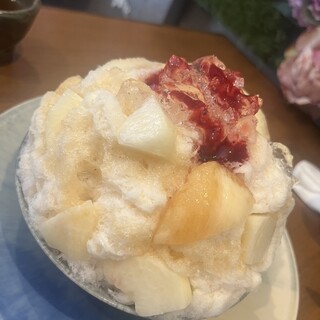 &U_1