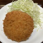 ごはんや 笑福 - メンチカツ　アップ